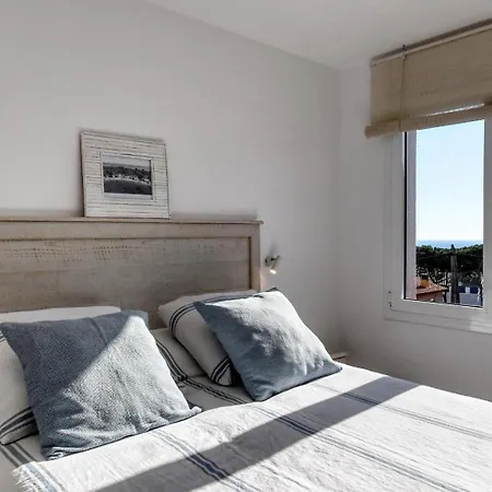 Appartement Refurbished Calella De Pal. 250mts *