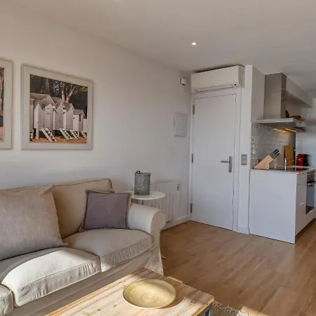 Refurbished Calella De Pal. 250mts Appartement *