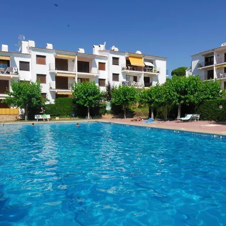 Refurbished Calella De Pal. 250mts Appartement